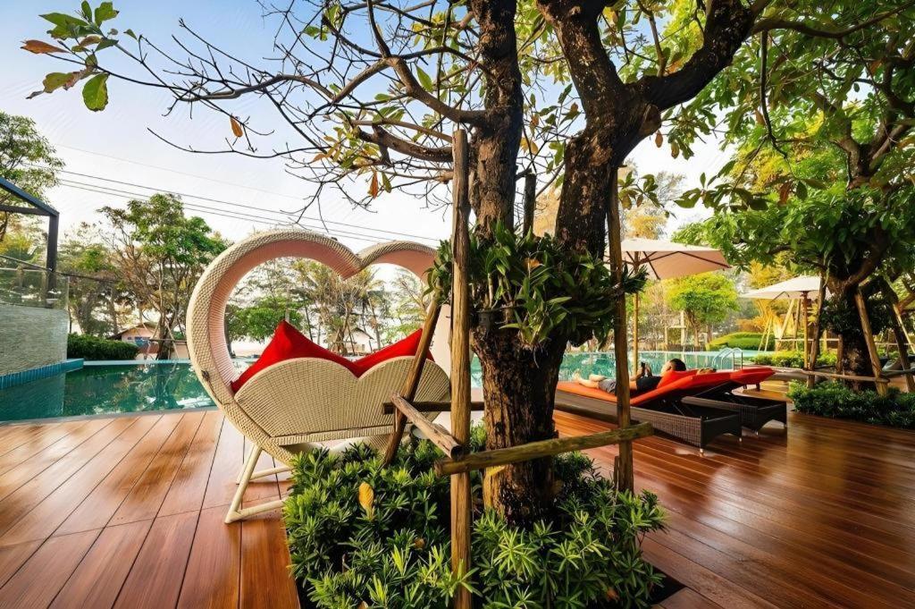 Chatnipa Beach Resort By Morseng Ban Hat Lek Екстер'єр фото